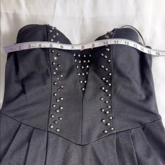 Guess Strapless Black Mini Dress Studded Size 8 Pockets Punk Goth Clubbing - Picture 12 of 16